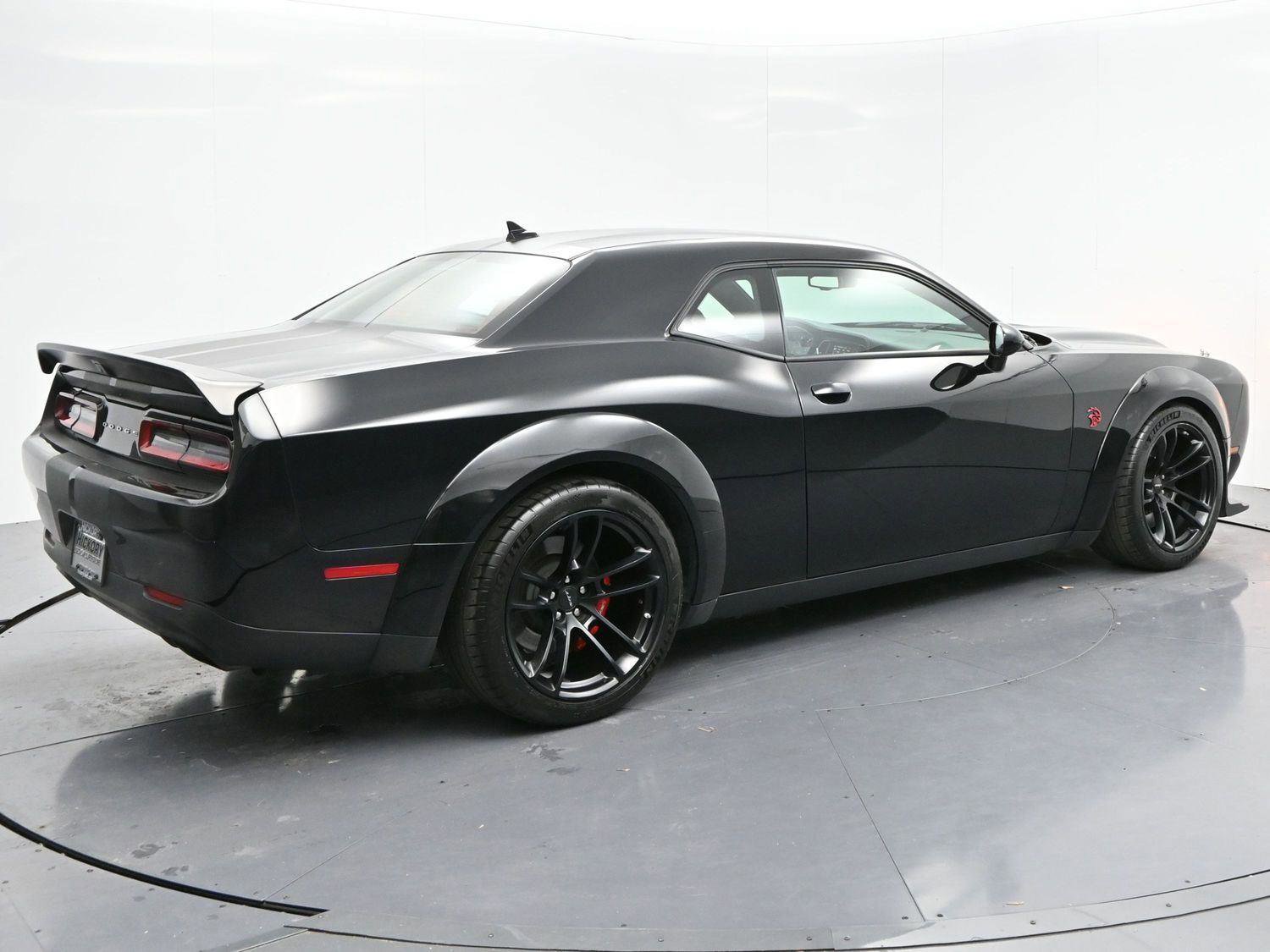Used 2022 Dodge Challenger SRT Hellcat image 7