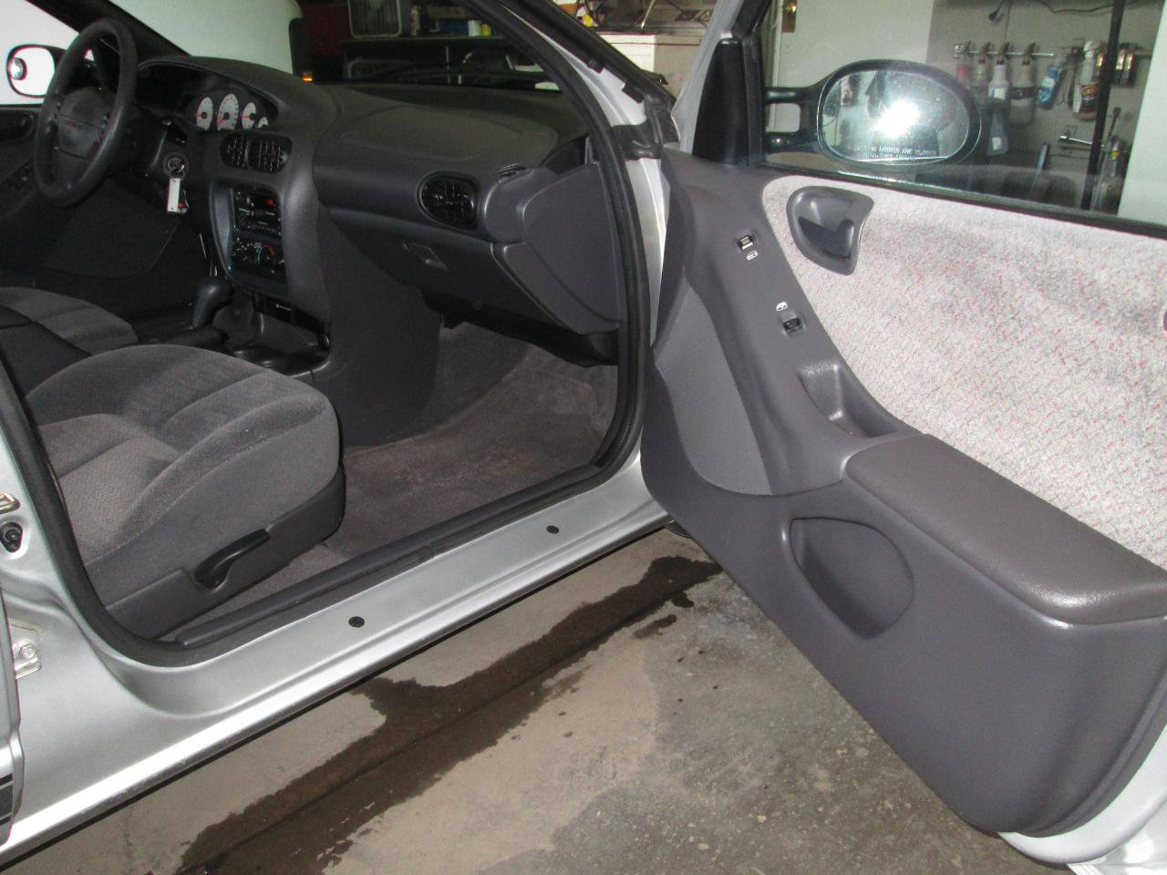 Used 2000 Dodge Stratus SE FWD image 24