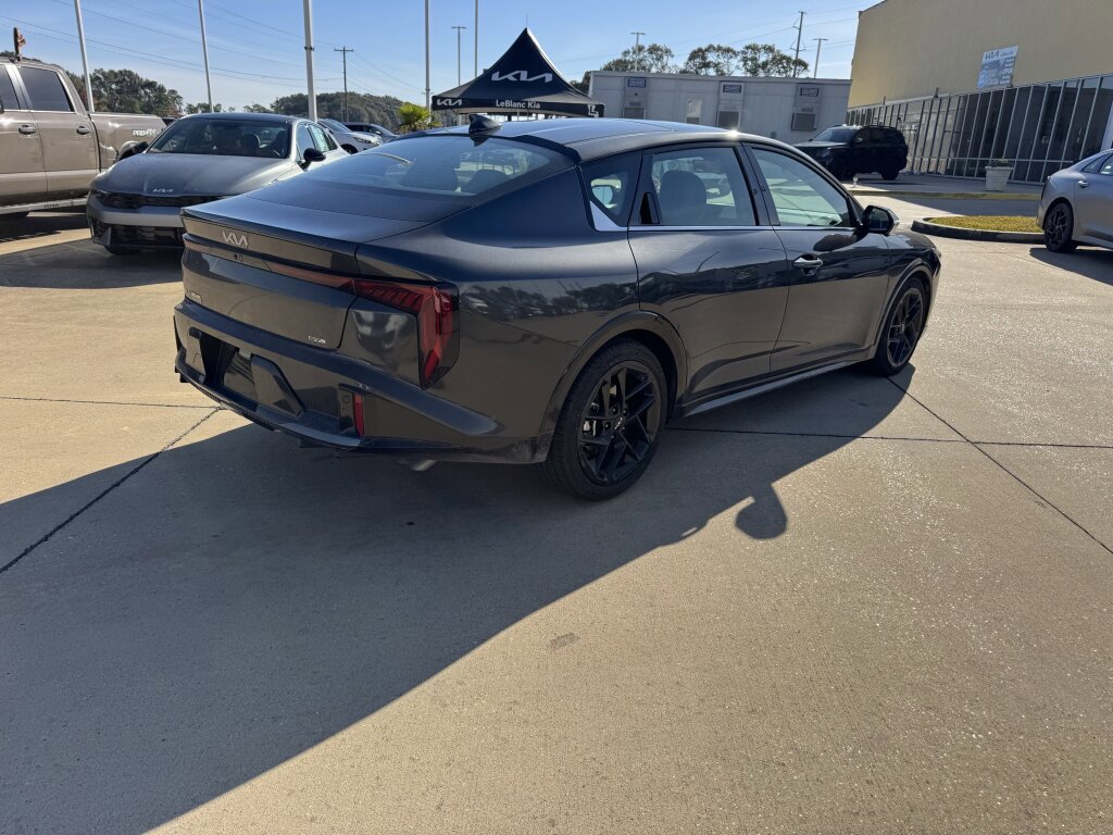 Certified 2025 Kia K4 GT-Line Turbo image 17