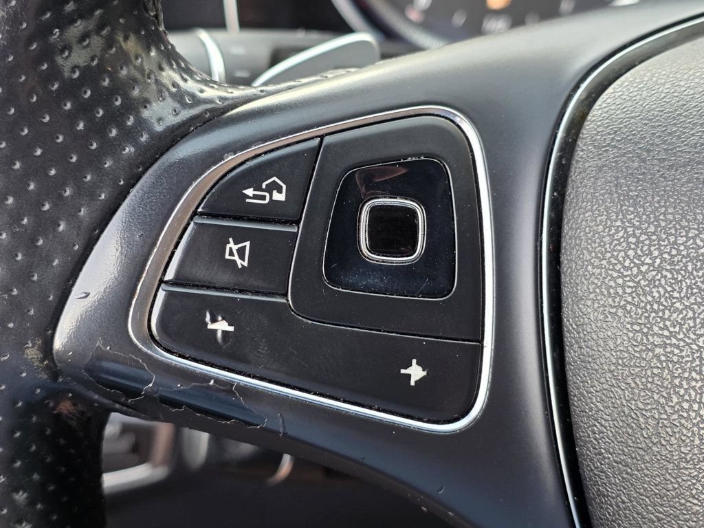 Used 2017 Mercedes-Benz E 300 image 21
