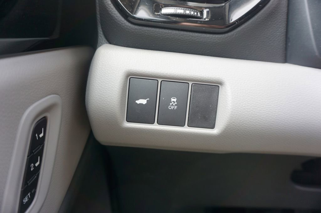 Used 2024 Honda Pilot Touring image 5