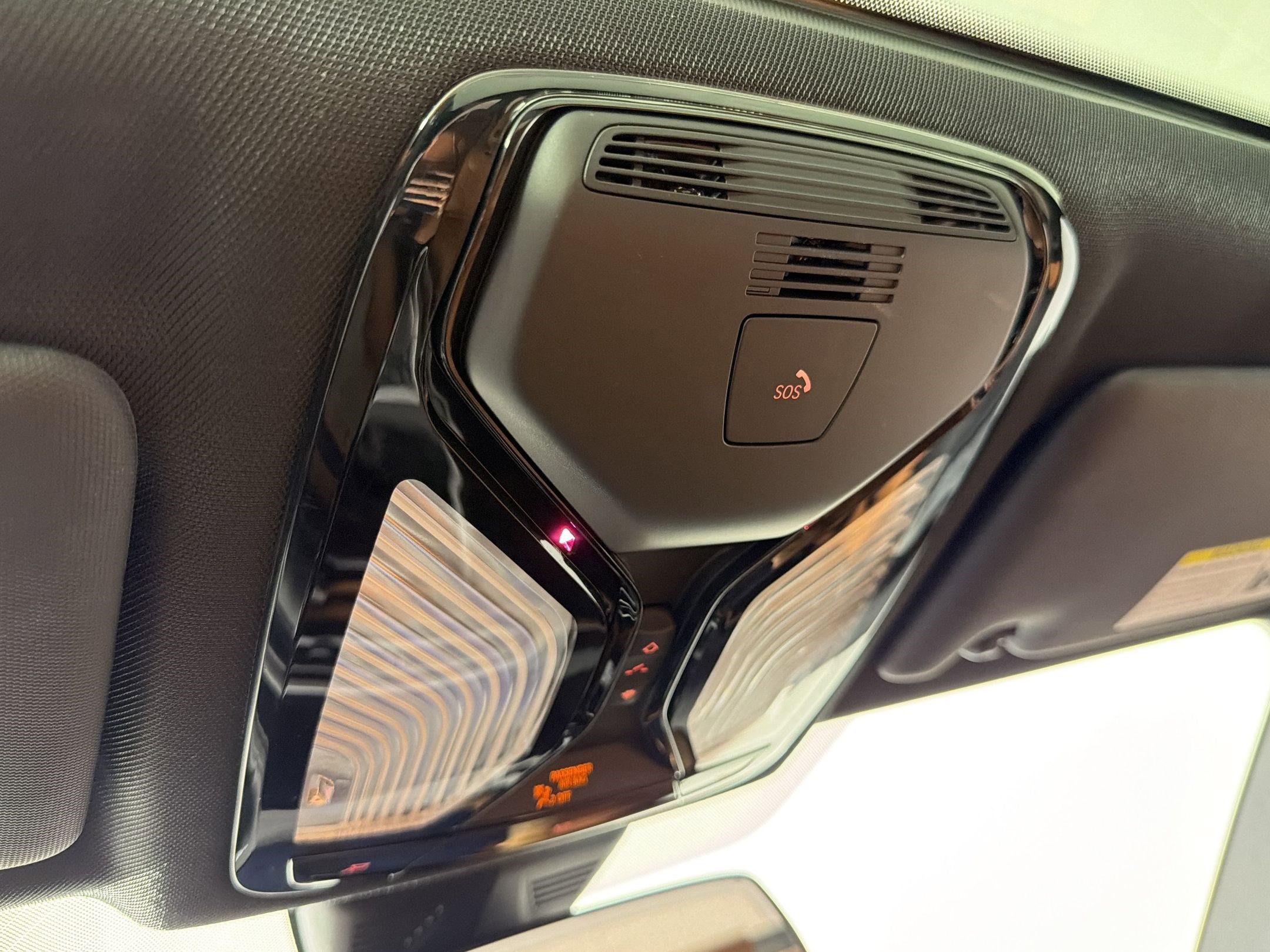Used 2023 BMW 330i Sedan w/ Premium Package image 27