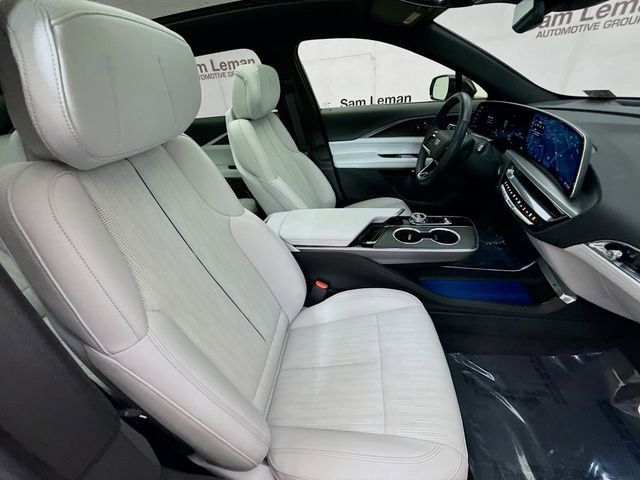 Used 2025 Cadillac Lyriq Sport image 30