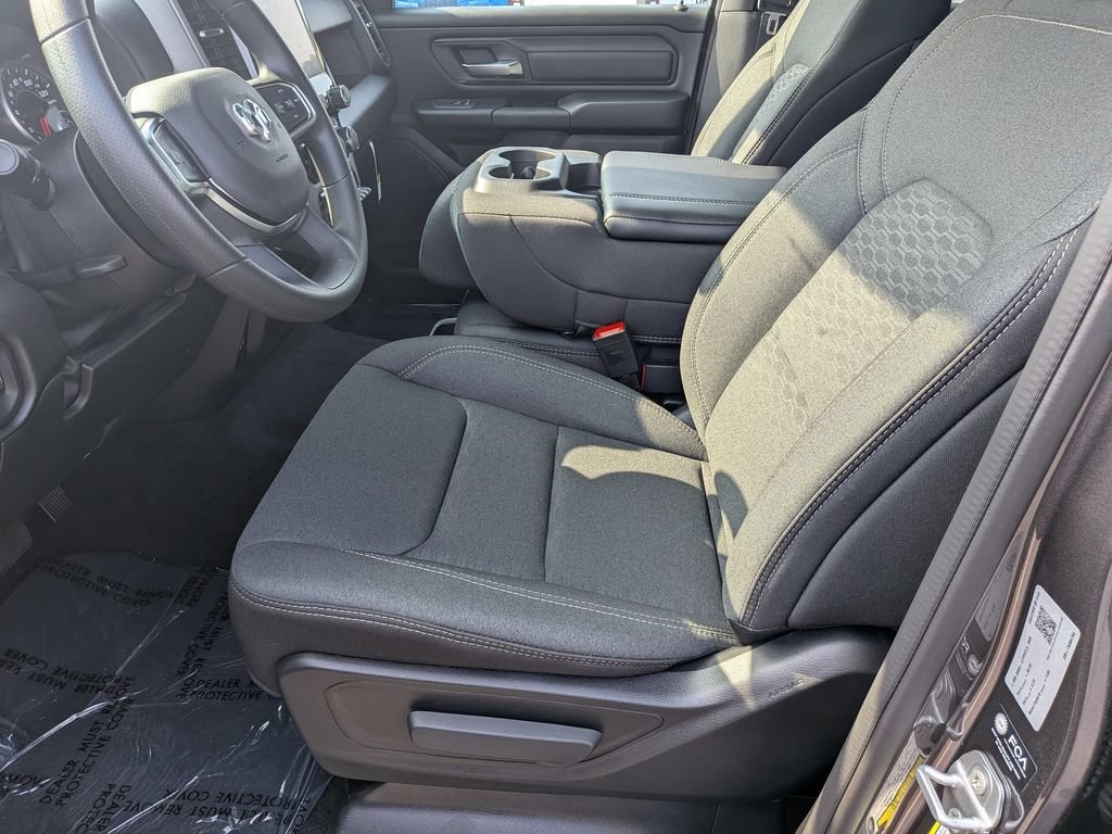 New 2026 RAM 1500 Express AWD/4WD image 13