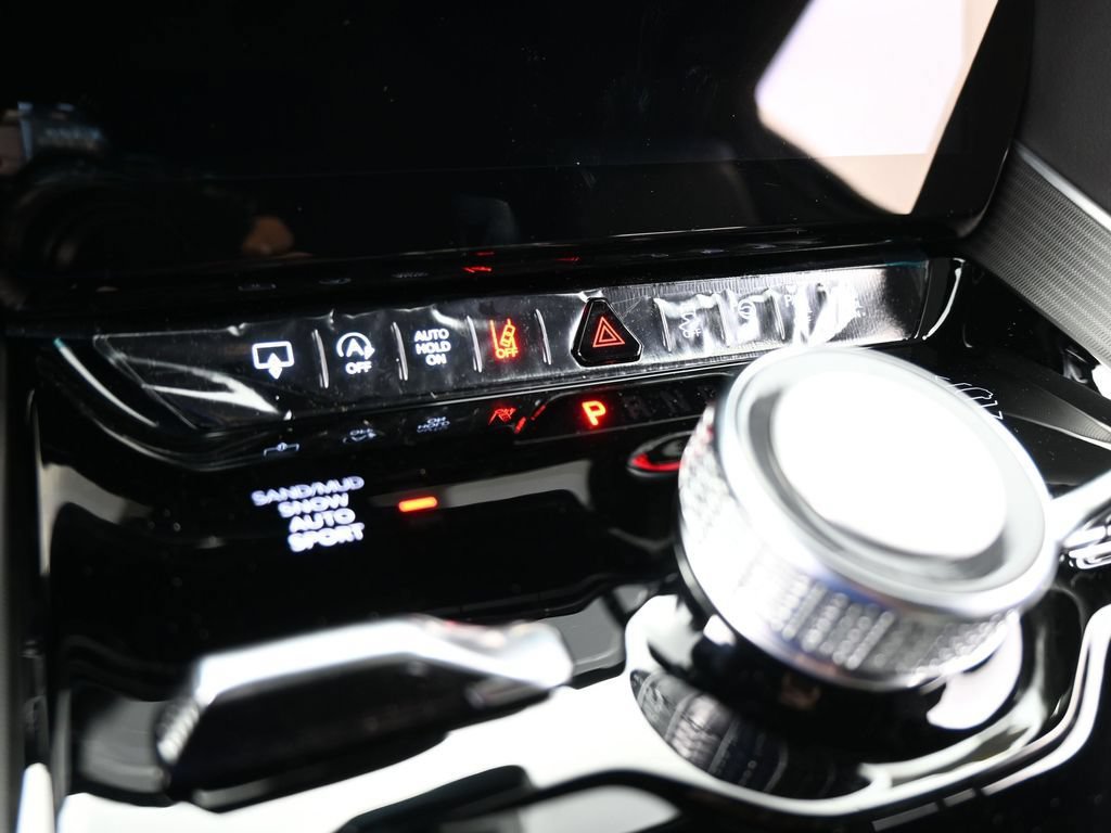 New 2026 Jeep Grand Wagoneer L Summit AWD/4WD image 23