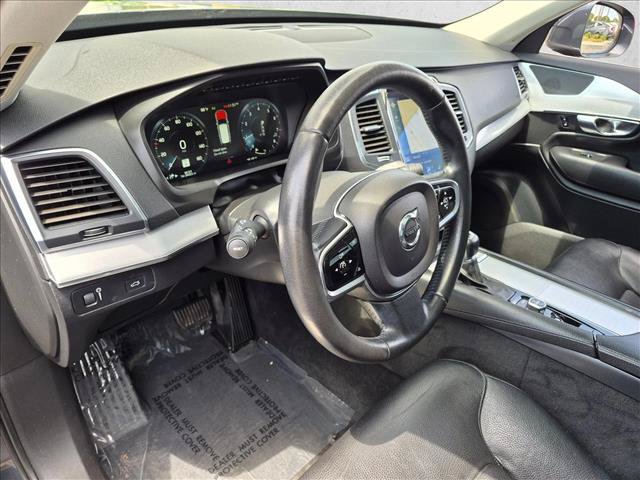 Used 2017 Volvo XC90 T6 Momentum w/ Vision Package AWD/4WD image 10