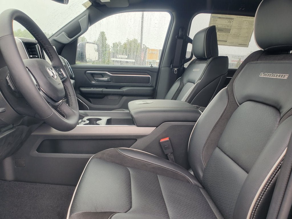 New 2026 RAM 1500 Laramie AWD/4WD image 5