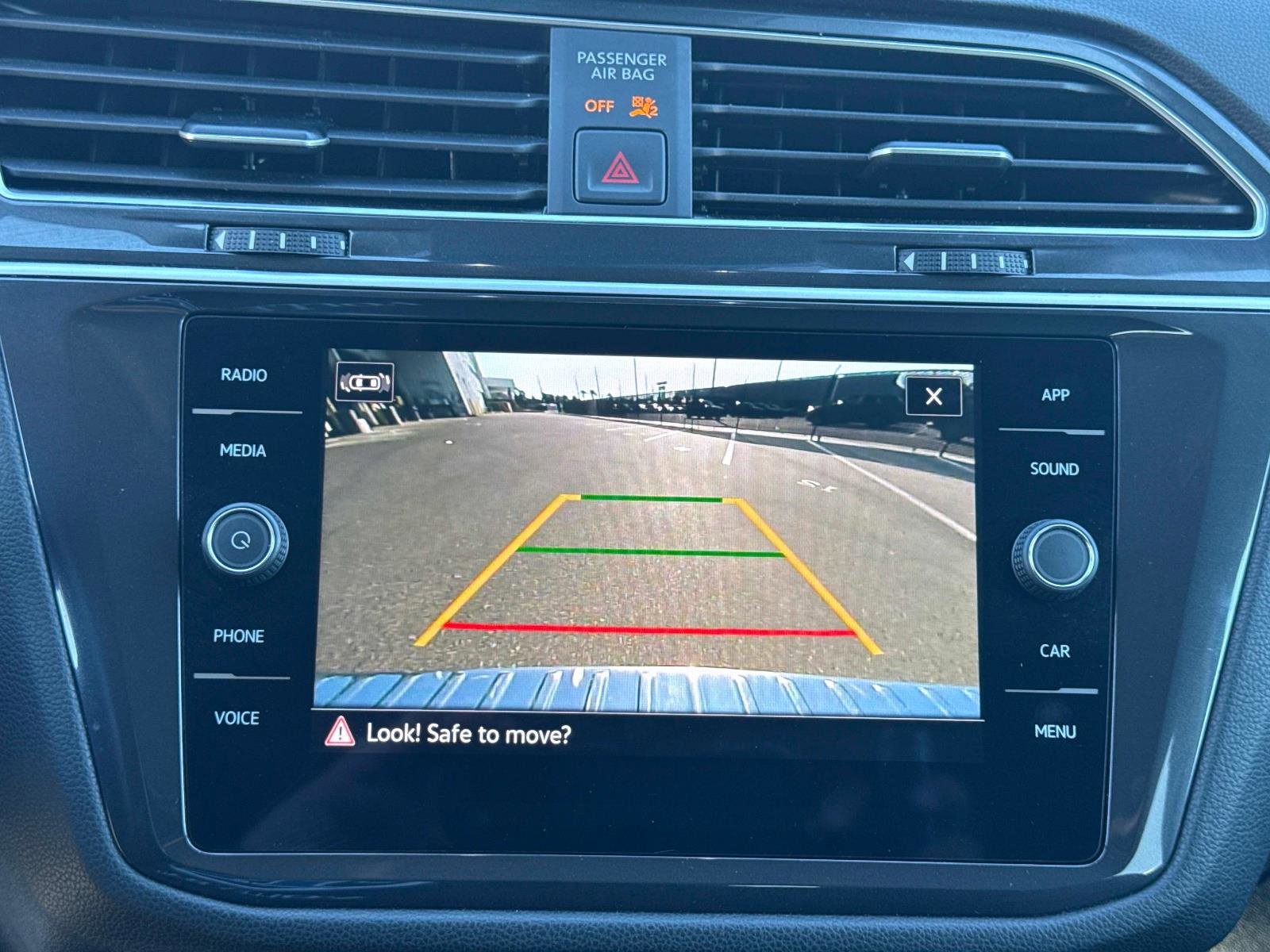 Used 2024 Volkswagen Tiguan Wolfsburg Edition image 27