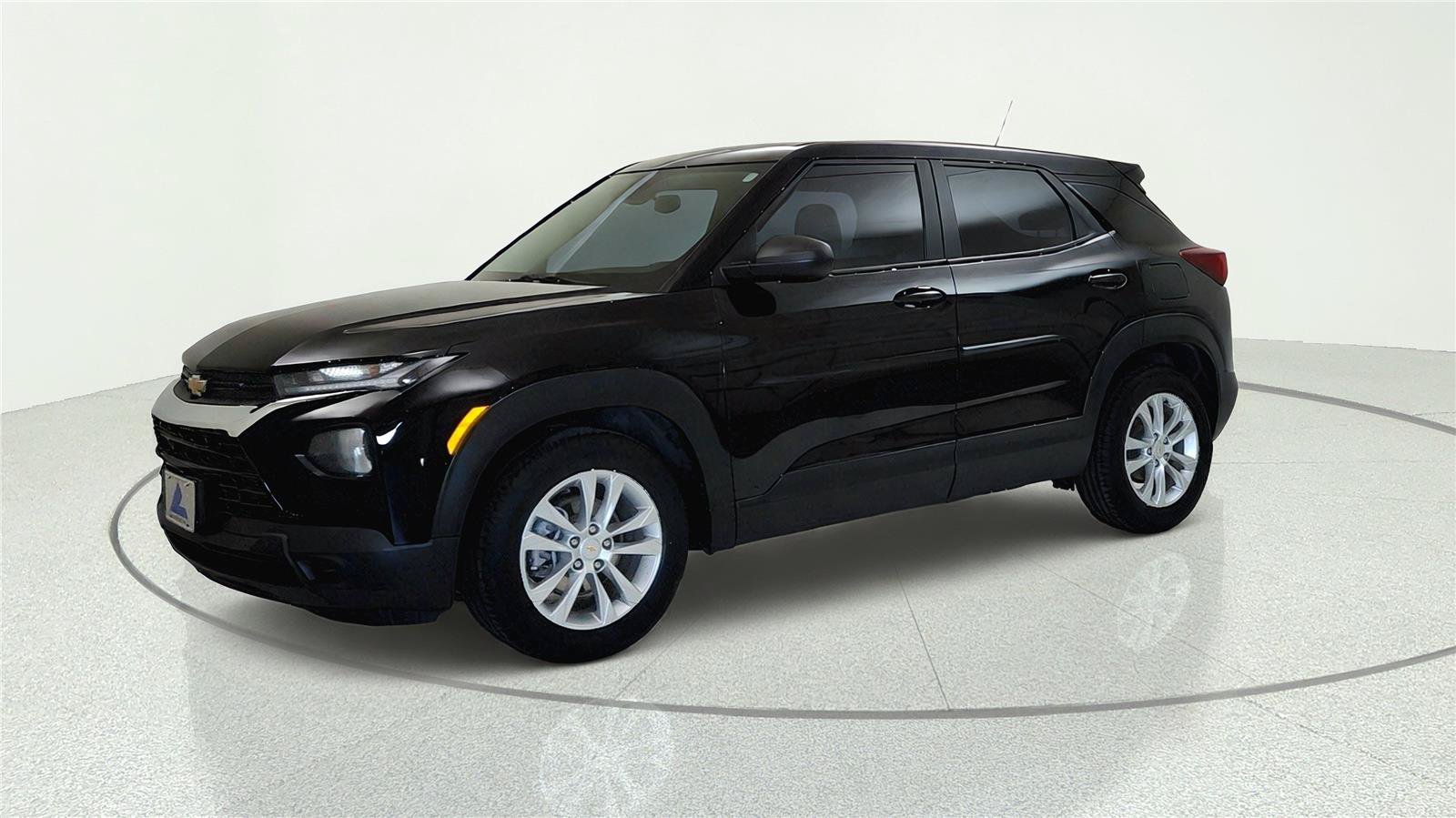 Used 2022 Chevrolet TrailBlazer LS FWD image 3