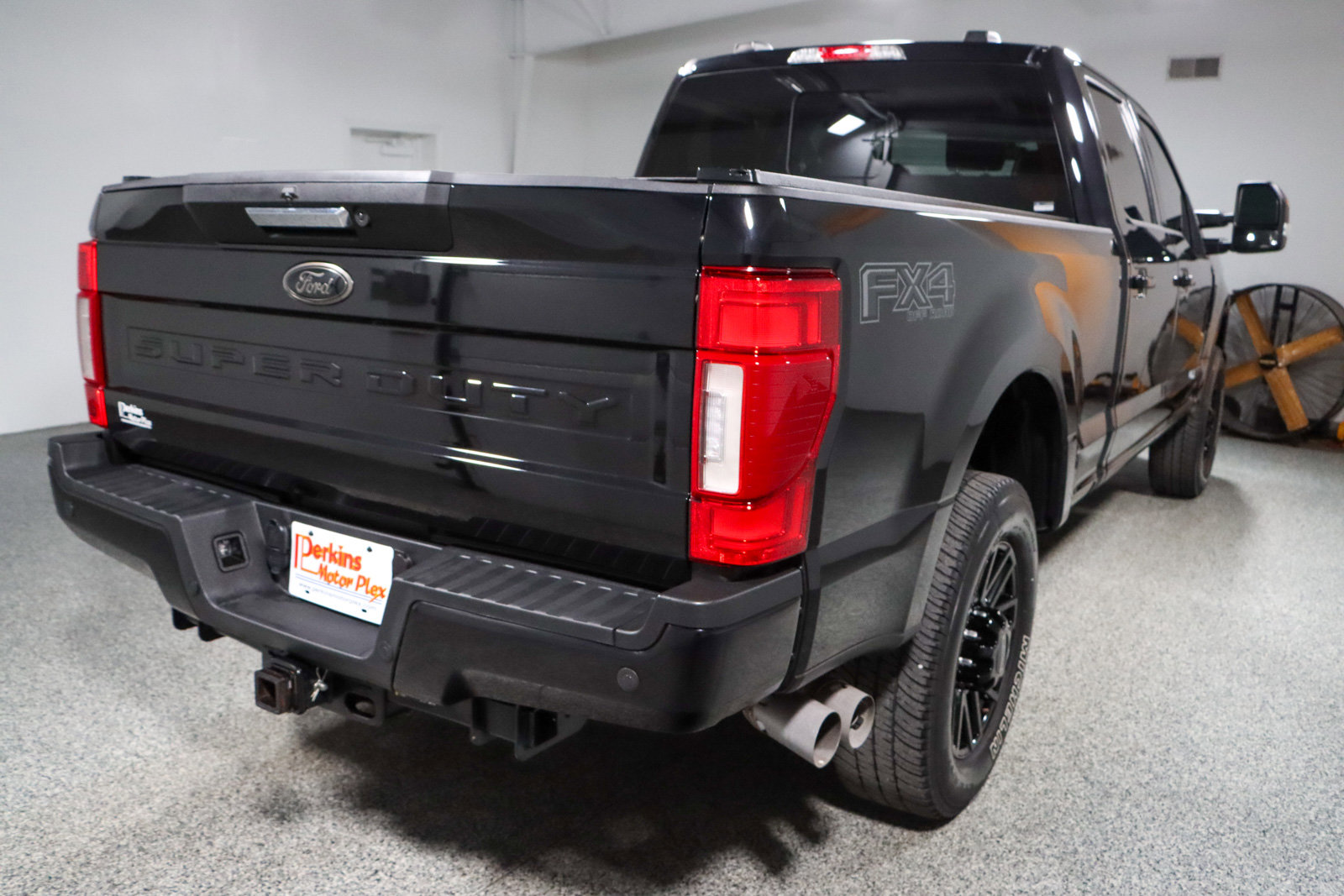 Used 2021 Ford F250 Lariat image 7