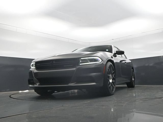 Used 2019 Dodge Charger SXT w/ Leather Interior Group RWD image 26