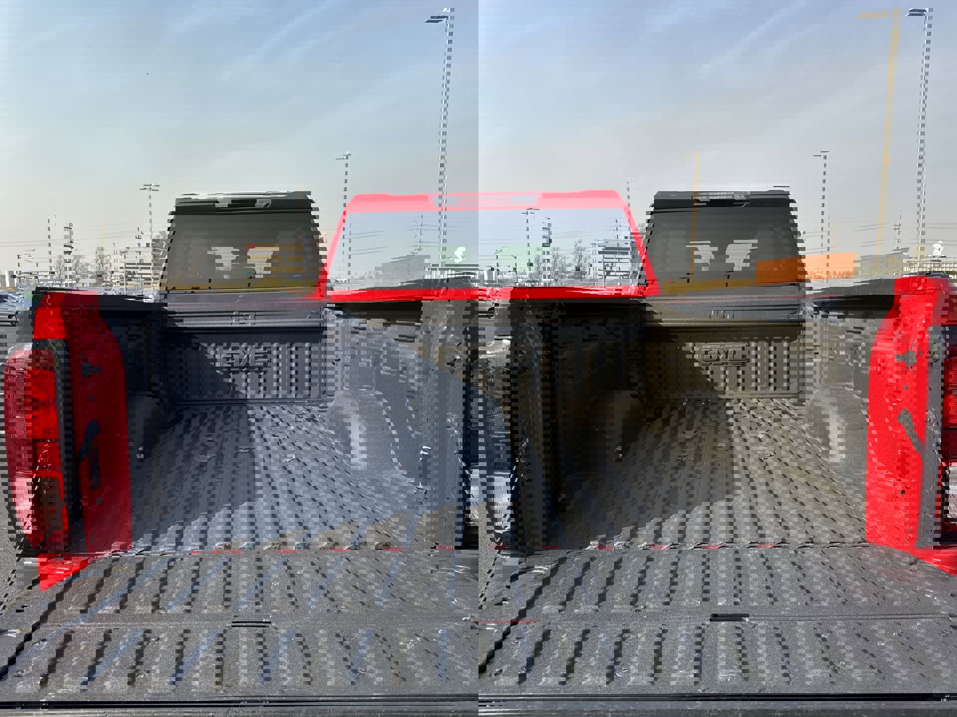 Used 2025 GMC Sierra 2500 SLE image 25