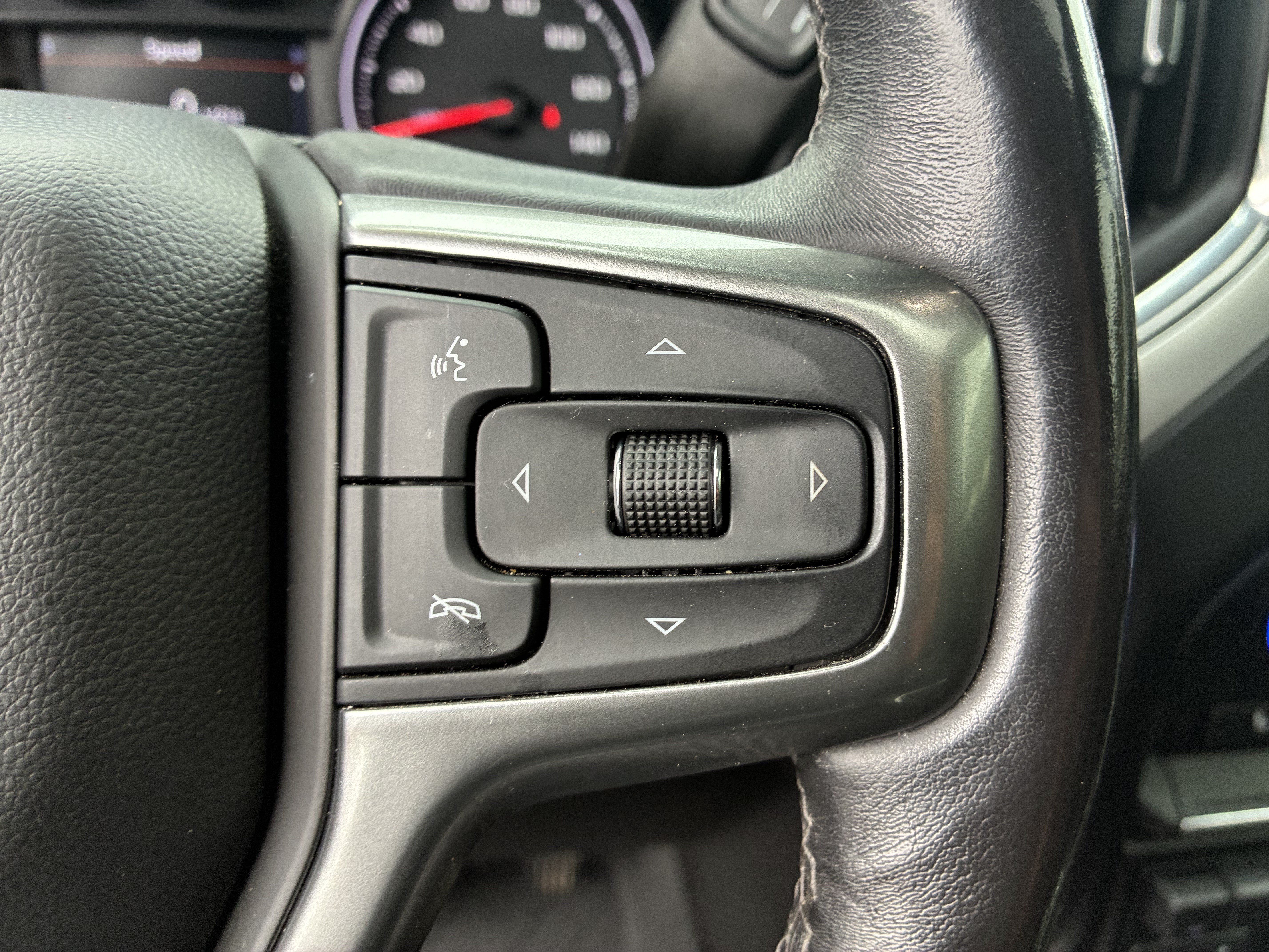 Used 2022 Chevrolet Silverado 1500 RST w/ Convenience Package II AWD/4WD image 30