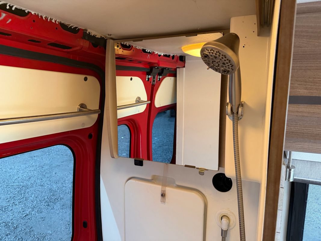 Used 2015 RAM ProMaster 3500 w/ Premium Appearance Group FWD image 21