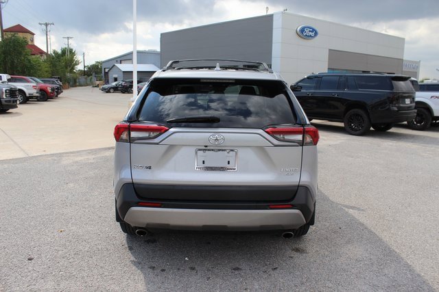 Used 2023 Toyota RAV4 Limited image 10