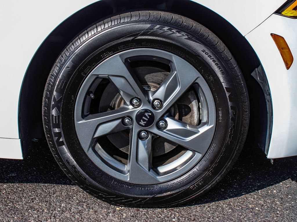 Used 2021 Kia K5 LX FWD image 7