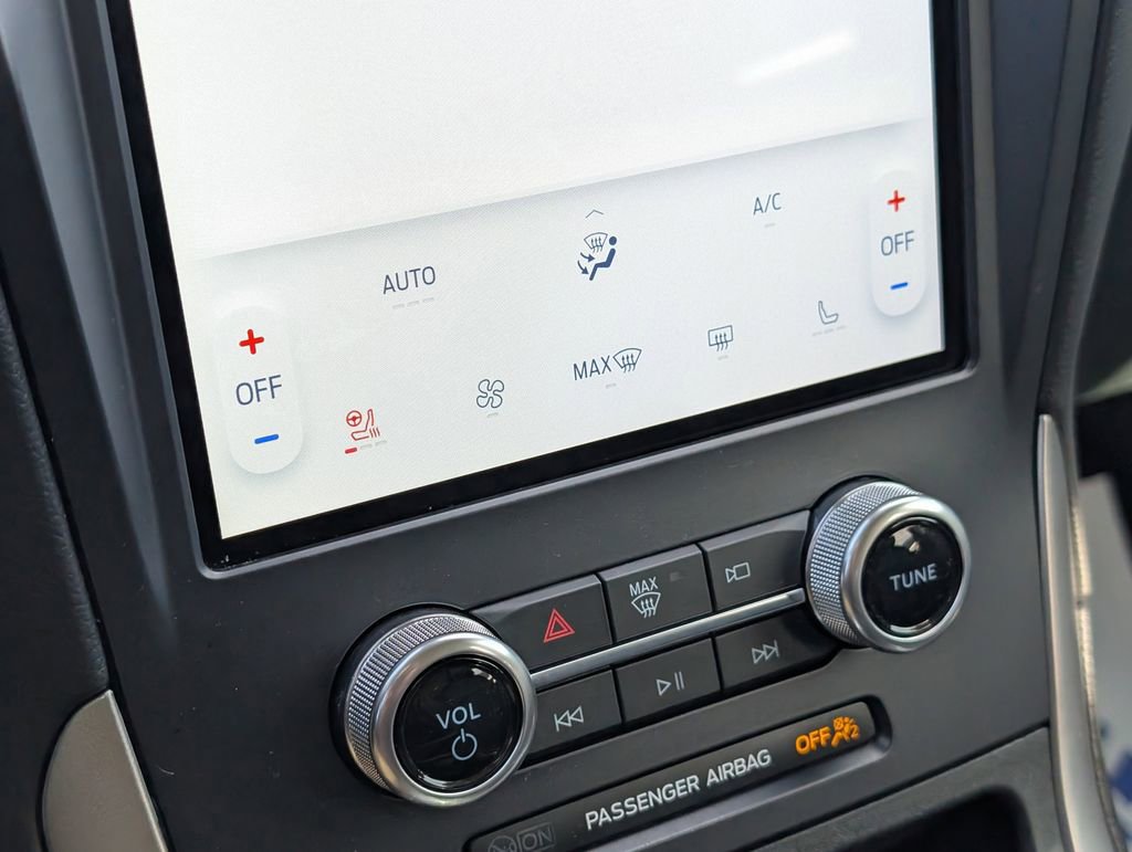 Used 2022 Ford Edge SEL w/ Convenience Package image 18