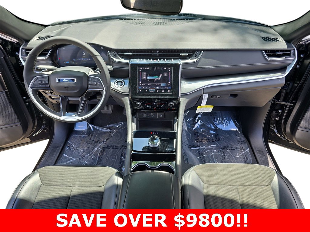 Used 2023 Jeep Grand Cherokee Altitude image 9