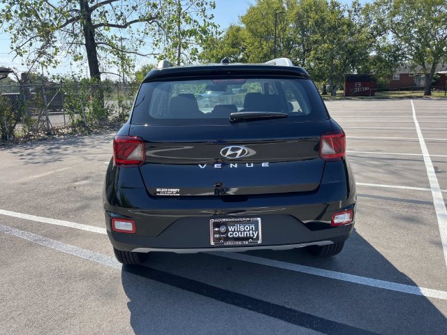 New 2026 Hyundai Venue SEL FWD image 4