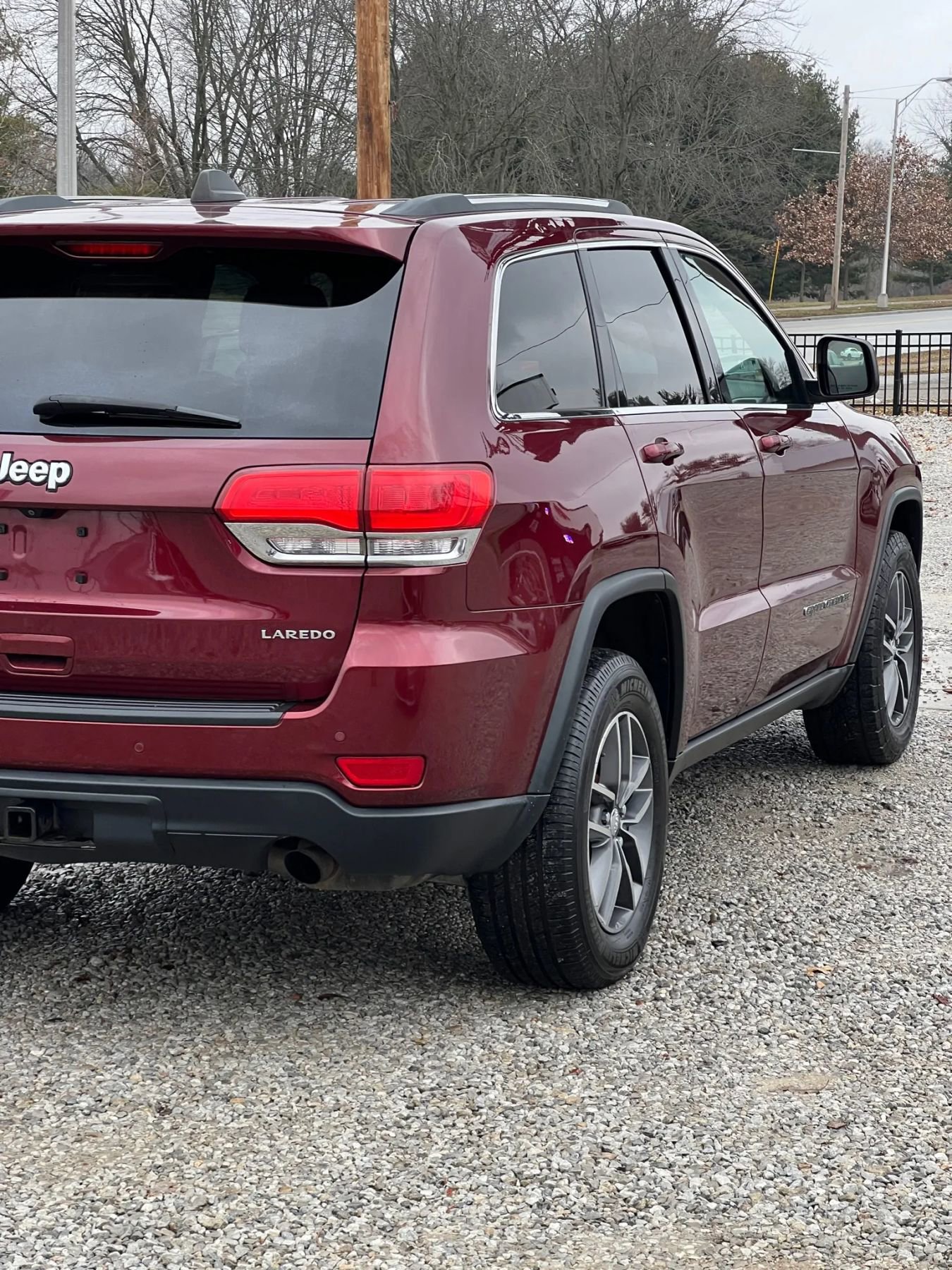 Used 2018 Jeep Grand Cherokee Laredo image 9