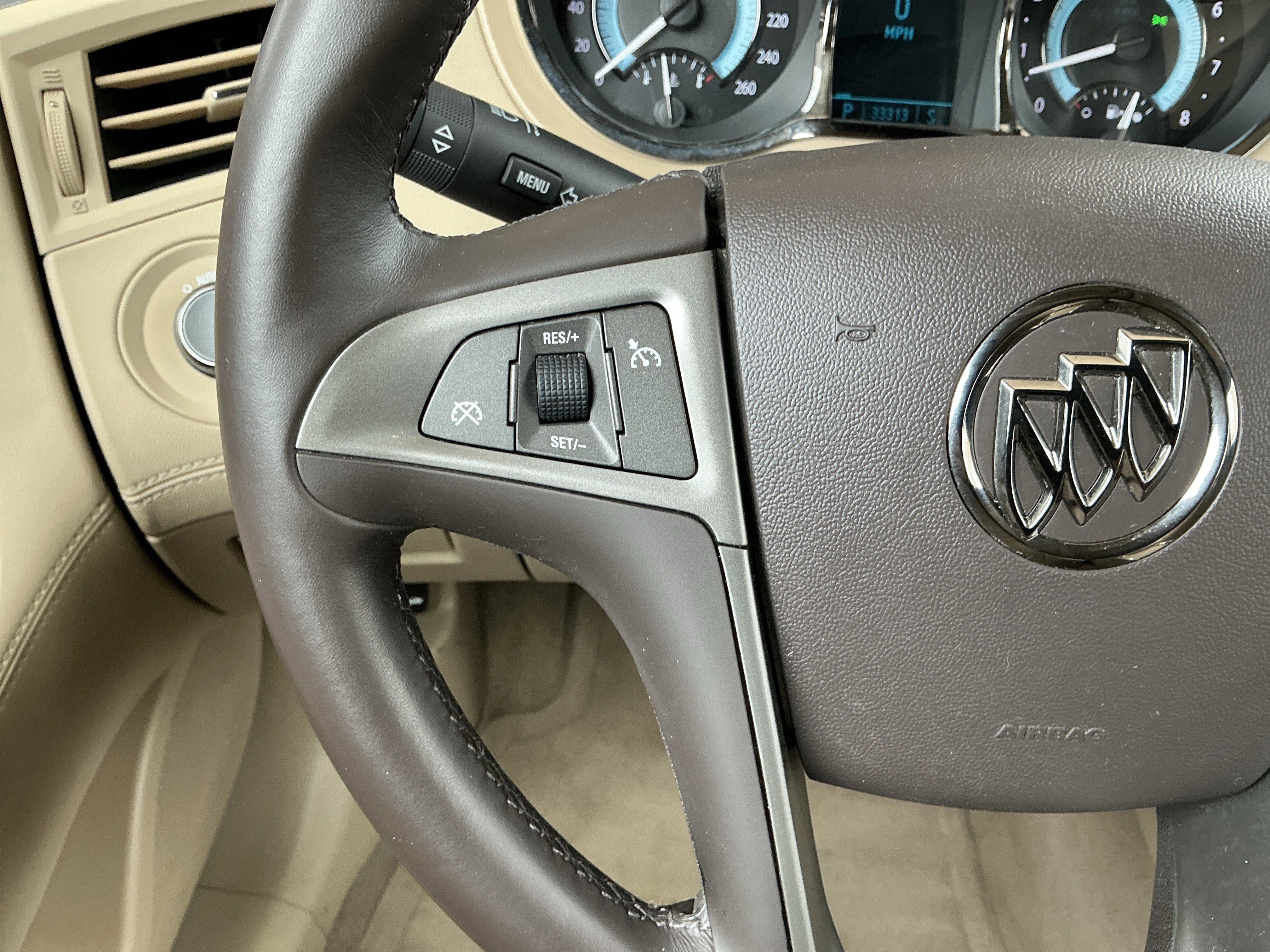Used 2010 Buick LaCrosse CX image 12