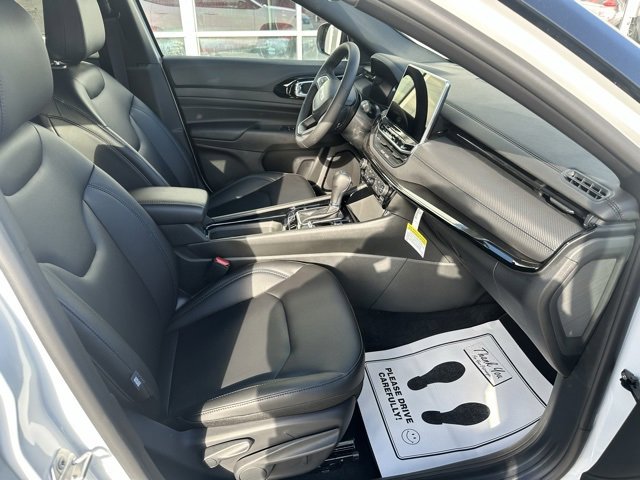 New 2026 Jeep Compass Limited image 14