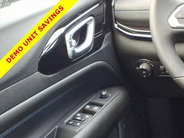 New 2026 Jeep Compass Limited image 13