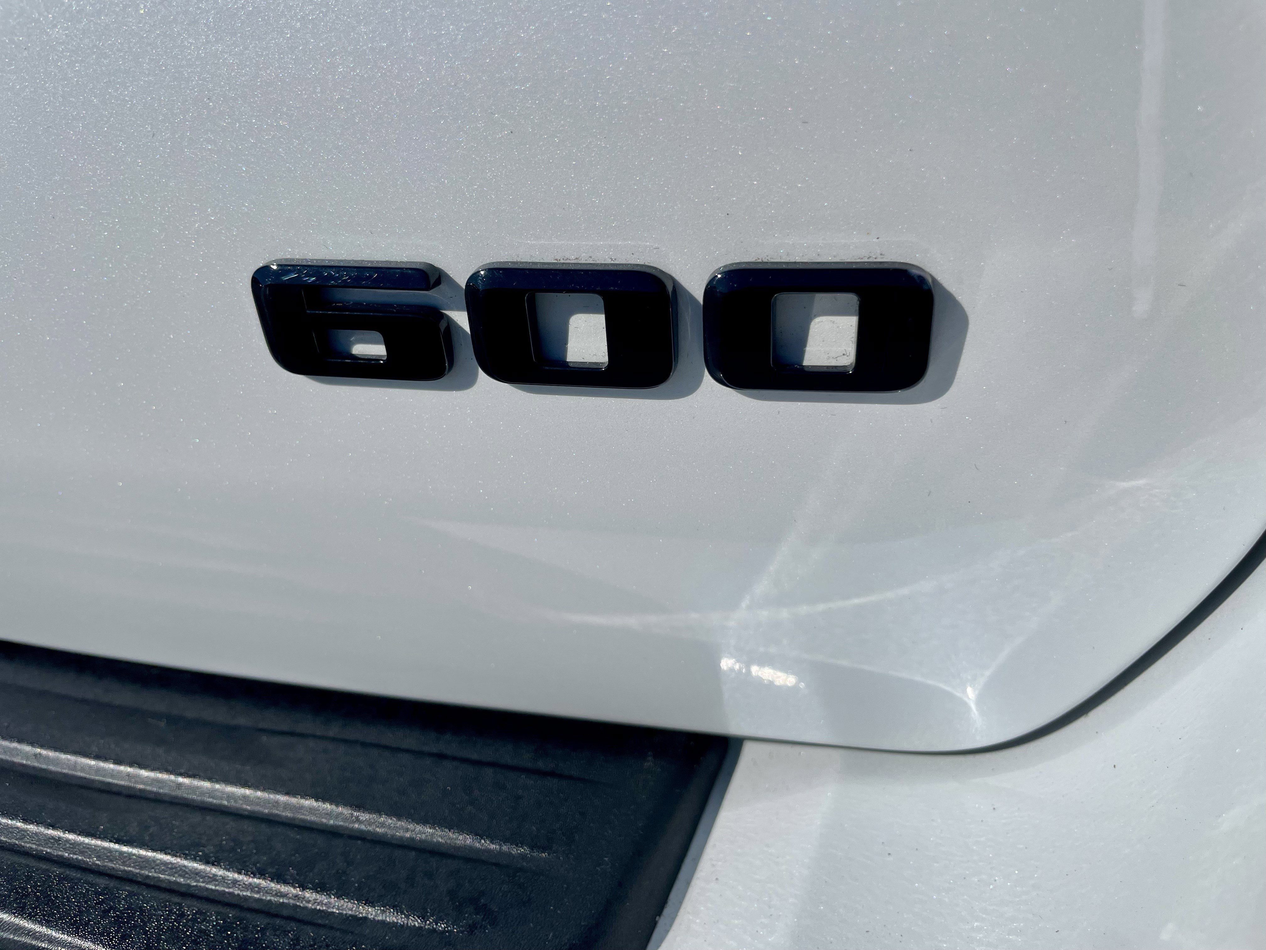 Used 2025 Cadillac Escalade Sport Platinum w/ LPO, ONYX Package image 37