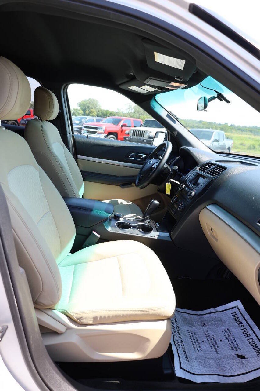 Used 2016 Ford Explorer 4WD image 15