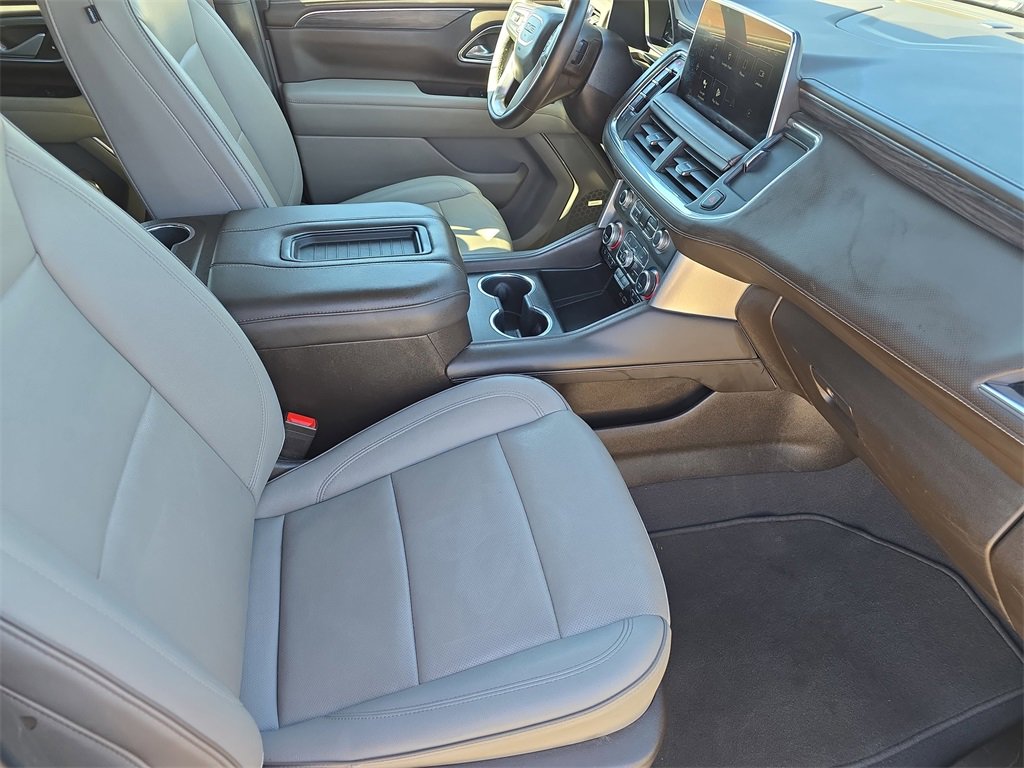 Used 2023 GMC Yukon SLT w/ SLT Premium Package image 10