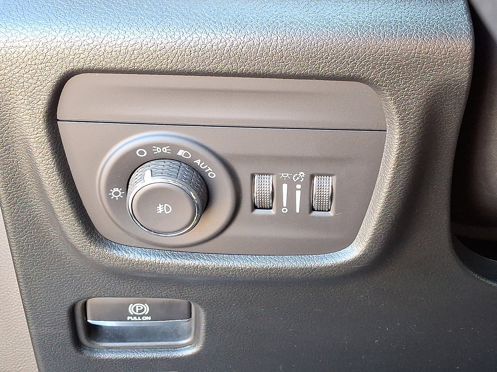 Used 2023 Jeep Grand Cherokee L Summit w/ Advanced Protech Group IV image 26