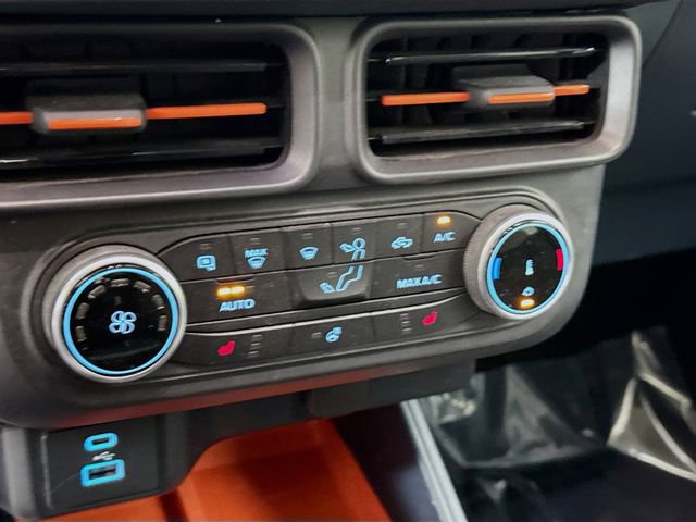 Used 2022 Ford Maverick XLT w/ XLT Luxury Package image 15