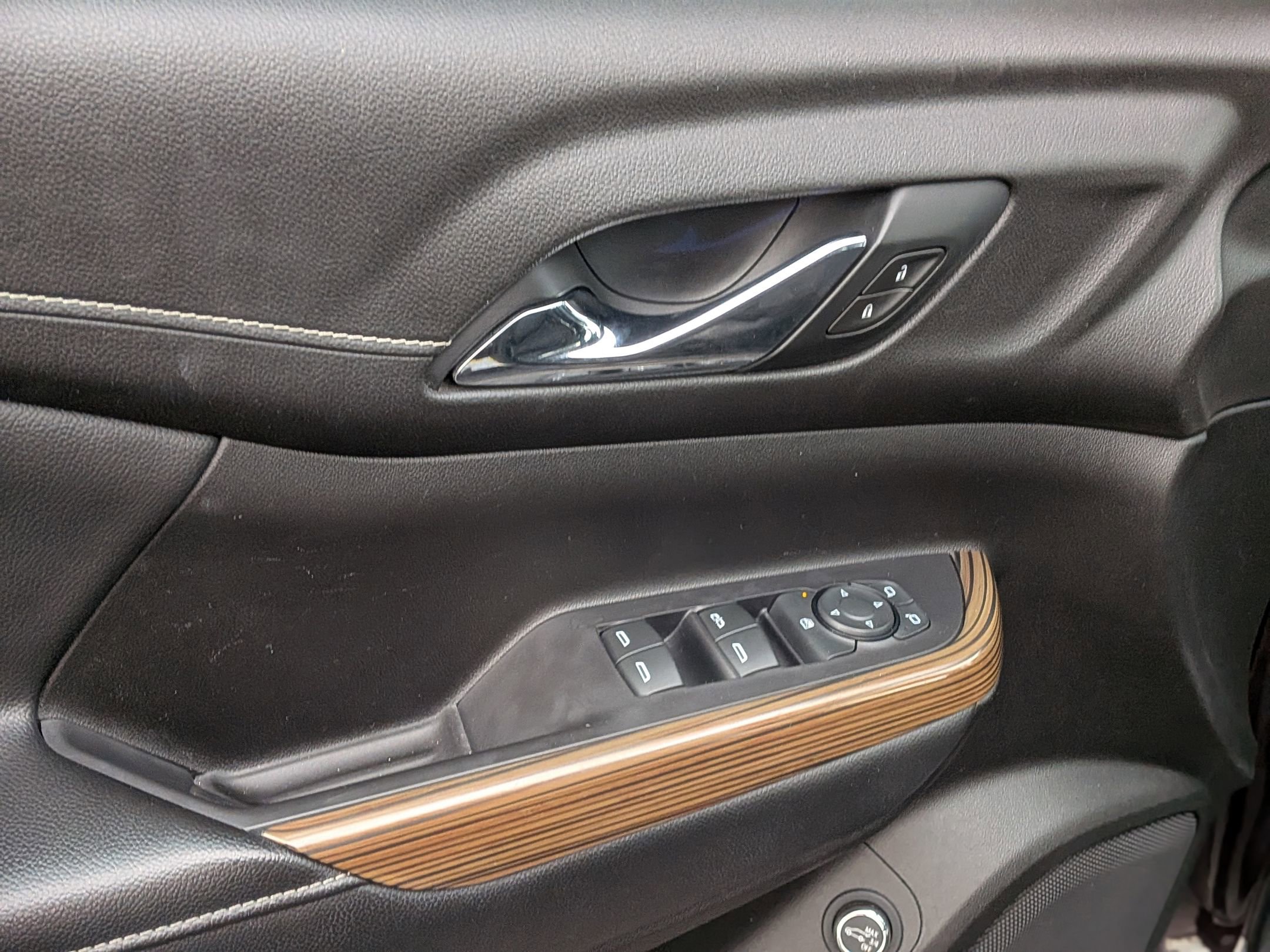 Certified 2021 GMC Acadia SLE w/ Driver Convenience Package image 15