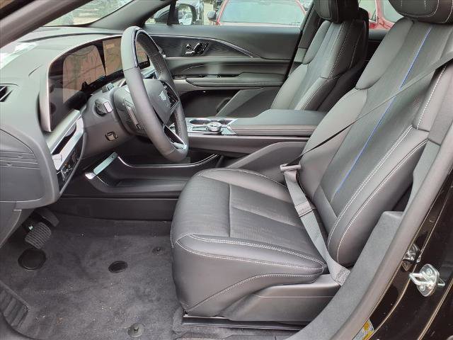 New 2026 Cadillac Lyriq Luxury RWD image 13