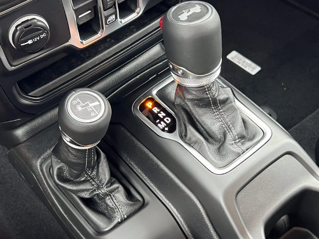 New 2027 Jeep Wrangler Unlimited Sahara AWD/4WD image 25