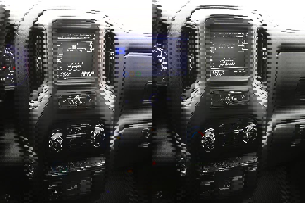 Used 2024 Chevrolet Silverado 1500 Custom image 23