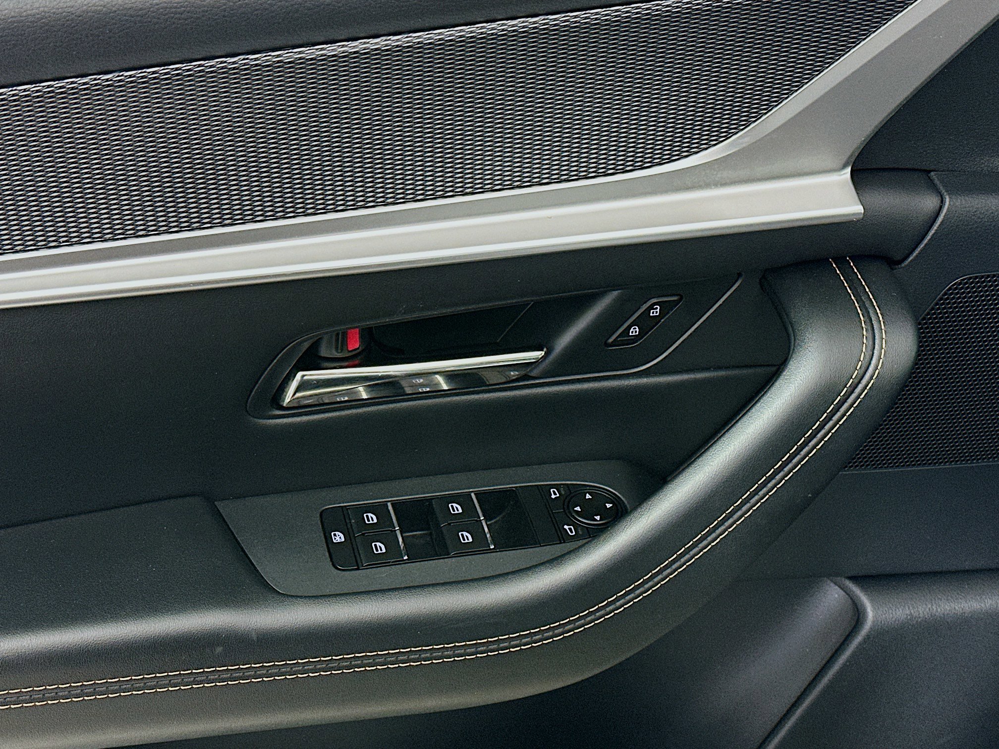 Used 2024 MAZDA CX-90 Plug-In Hybrid w/ Premium Pkg image 15
