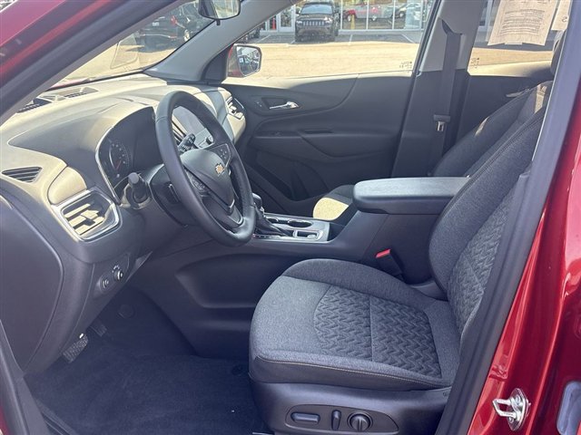 Certified 2024 Chevrolet Equinox LT w/ LPO, Floor Liner Package image 18