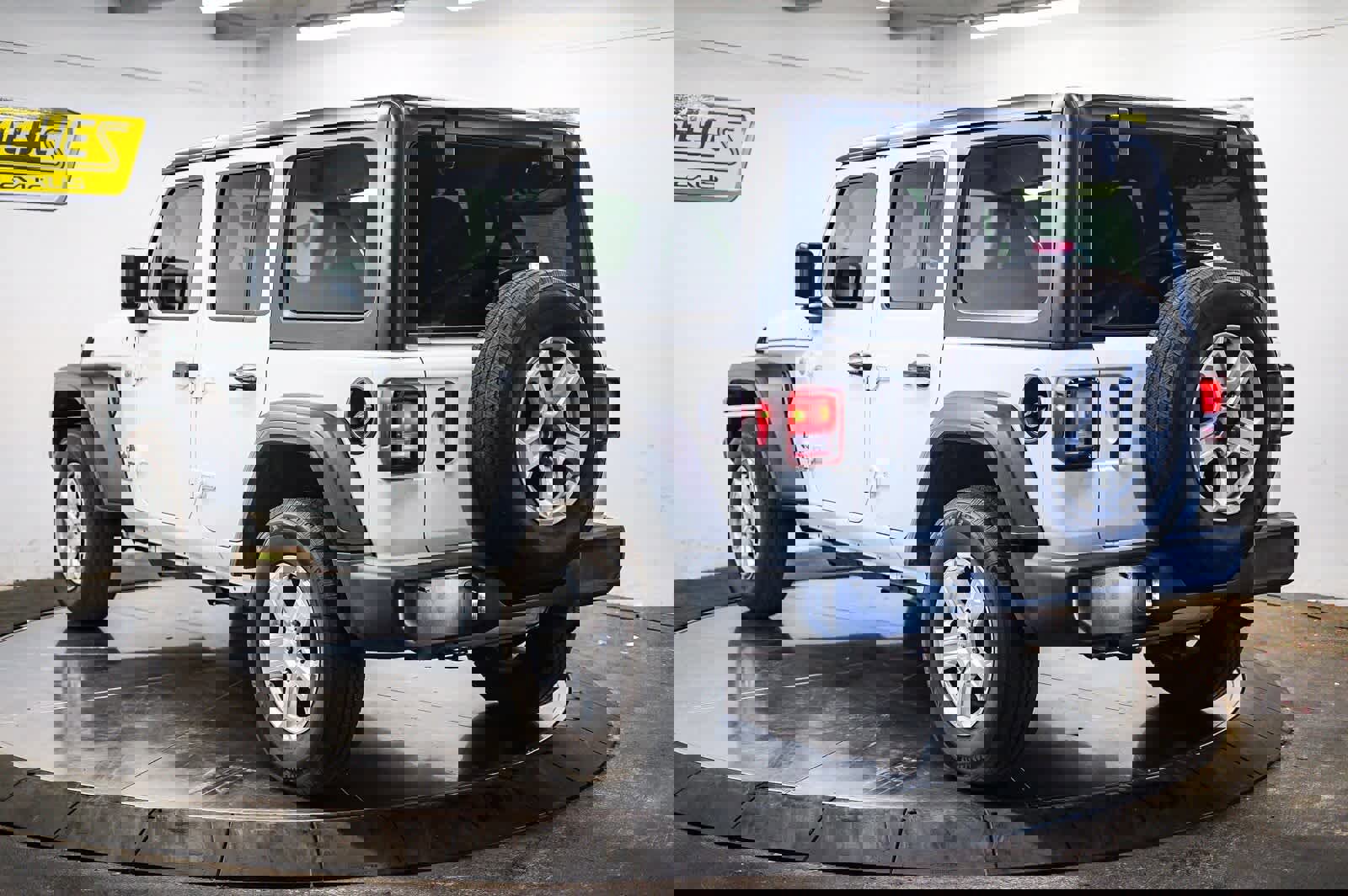 Used 2020 Jeep Wrangler Unlimited Sport S image 2