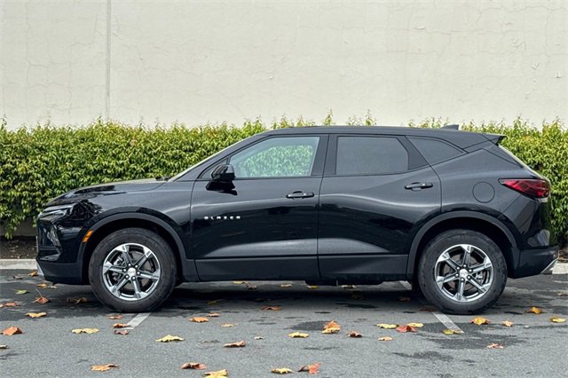 Used 2025 Chevrolet Blazer LT image 7