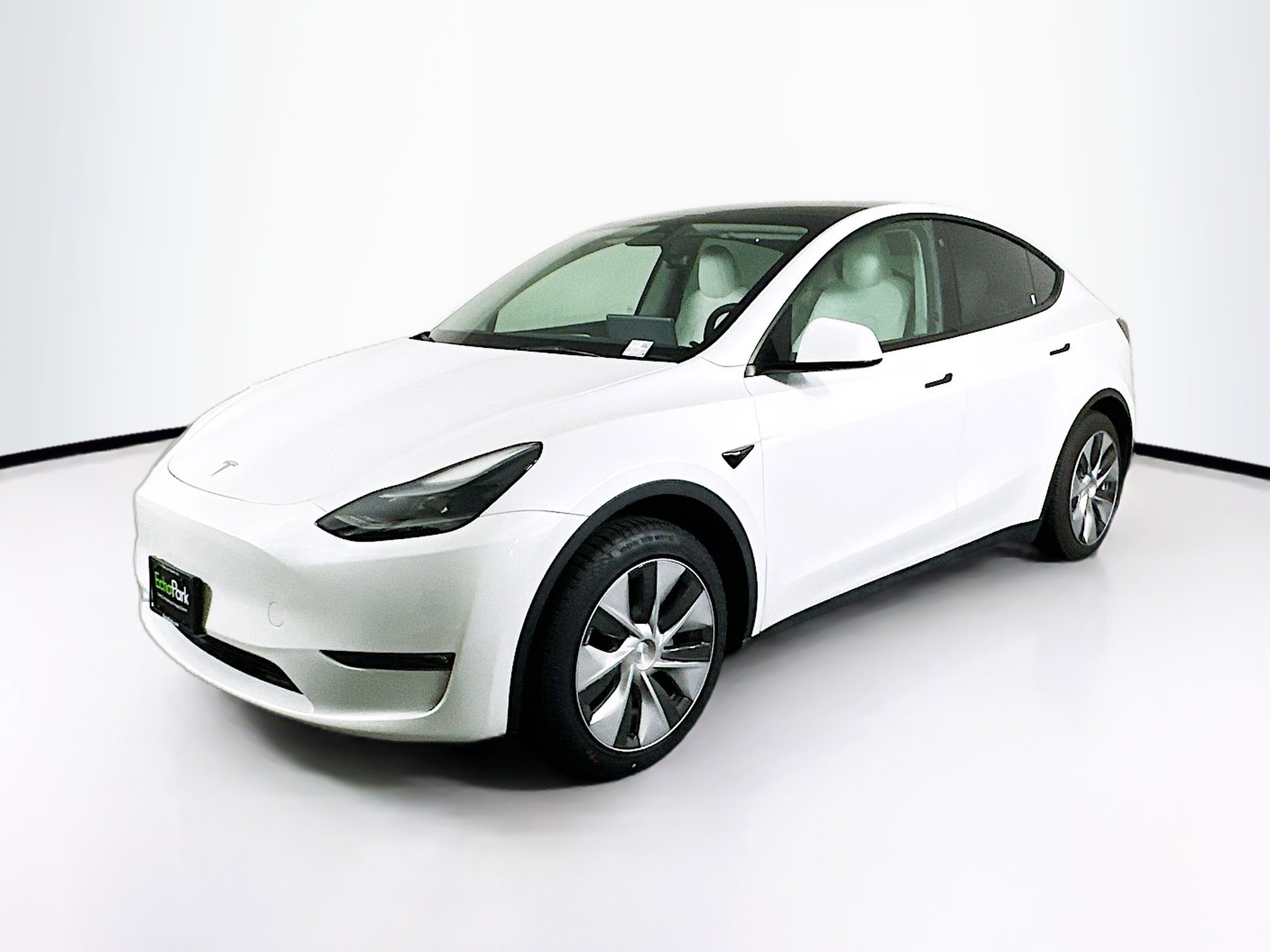 Used 2023 Tesla Model Y Long Range image 3