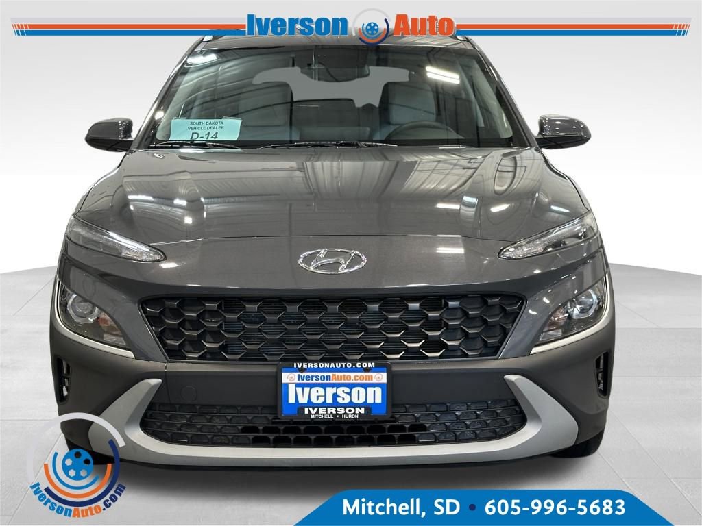Used 2023 Hyundai Kona SEL image 3