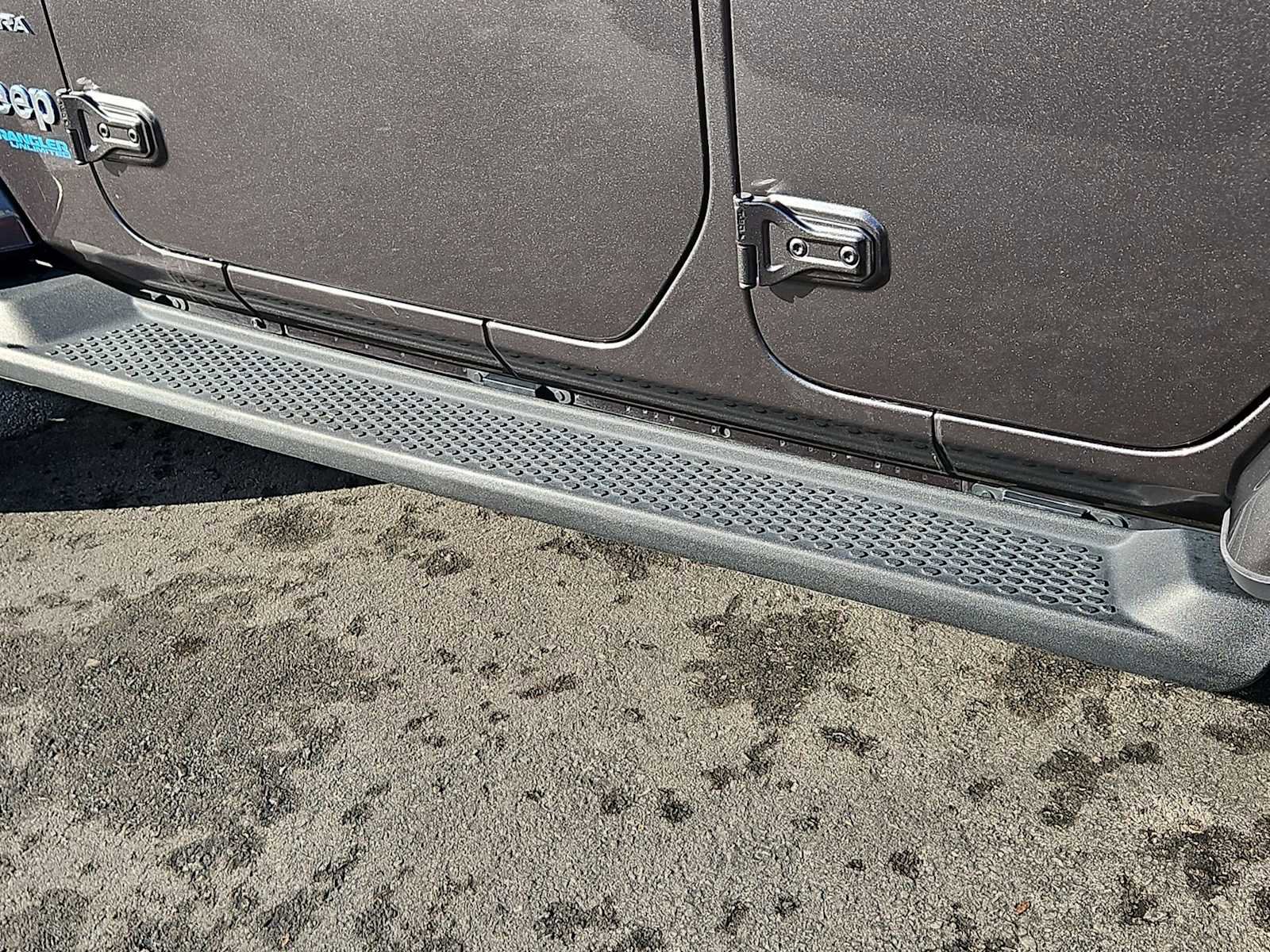 Used 2021 Jeep Wrangler Unlimited Sahara w/ Cold Weather Group image 35