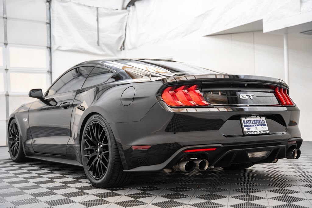 Used 2018 Ford Mustang GT w/ GT Performance Package RWD image 7