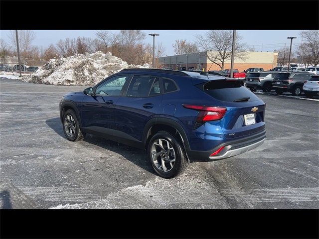 Certified 2024 Chevrolet Trax LT w/ Driver Confidence Package image 6