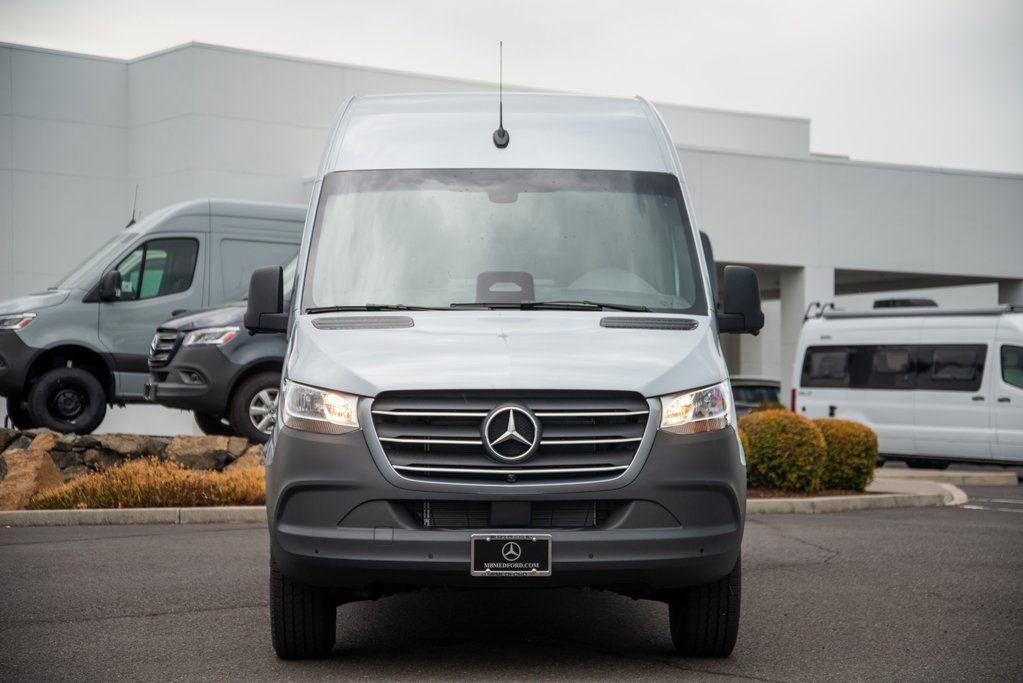 New 2025 Mercedes-Benz Sprinter 2500 image 2
