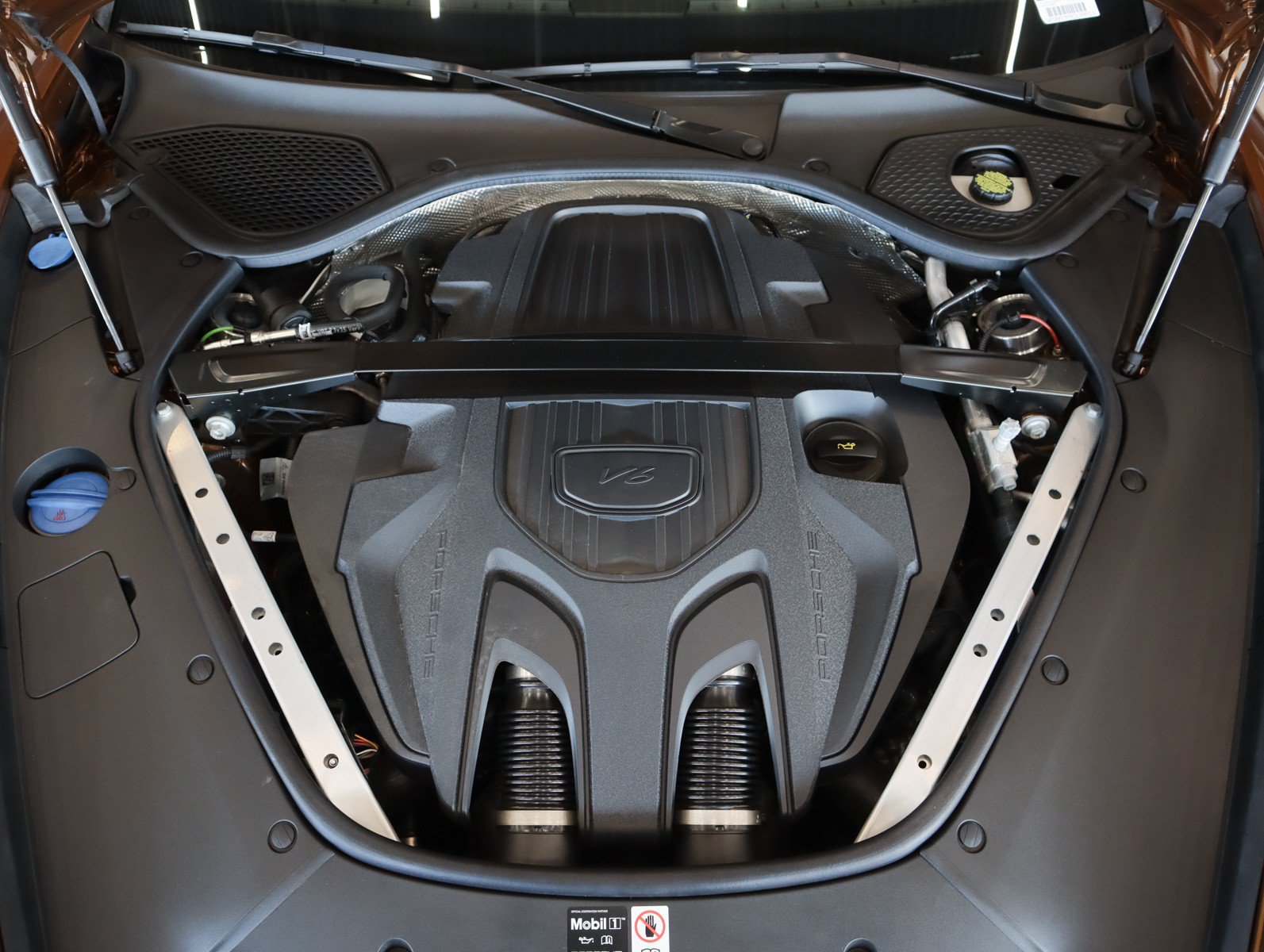Used 2025 Porsche Panamera RWD image 26