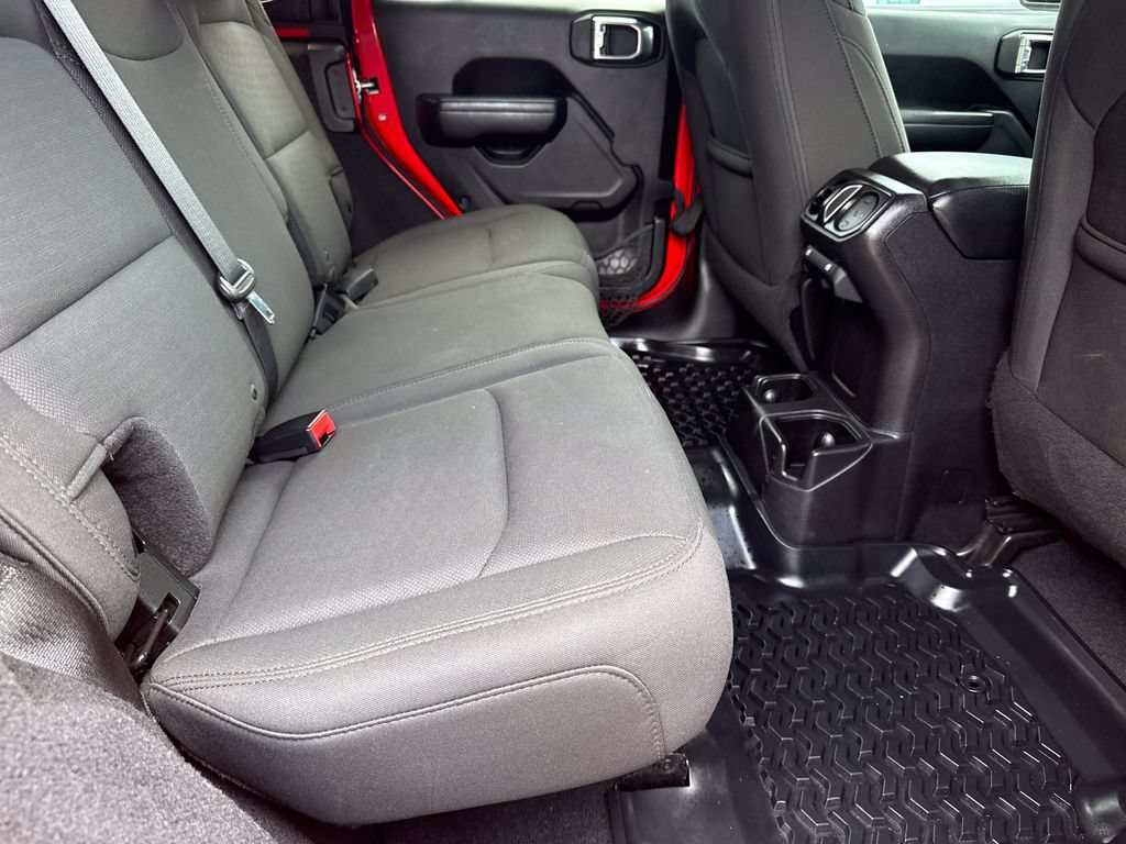 Used 2018 Jeep Wrangler Unlimited Sport S AWD/4WD image 15