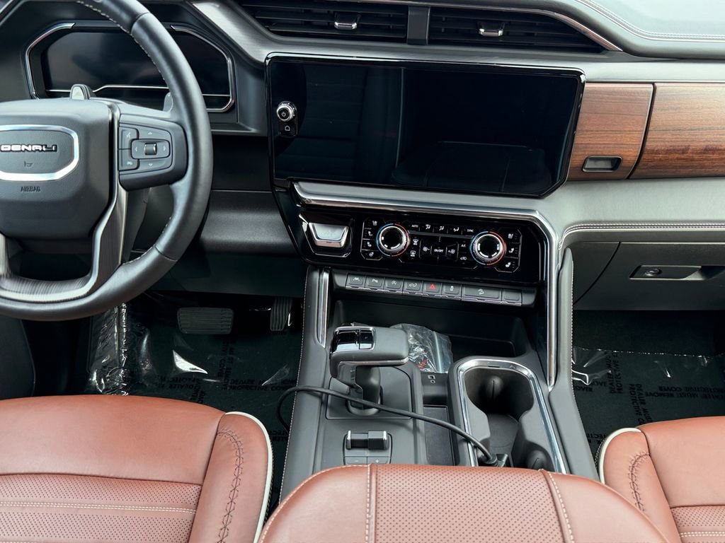 Used 2025 GMC Sierra 1500 Denali Ultimate image 11