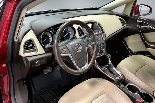 Used 2013 Buick Verano Convenience FWD image 16